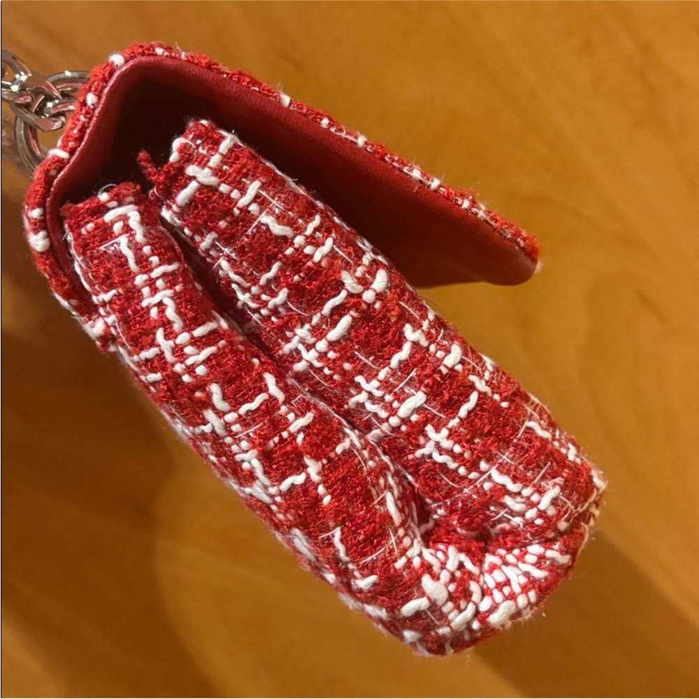 Badgley Mischka Red and White Tweed Shoulder Bag - Picture 9 of 17